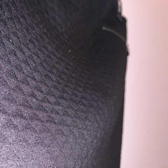 black pleated skirt - Picture 4 of 4